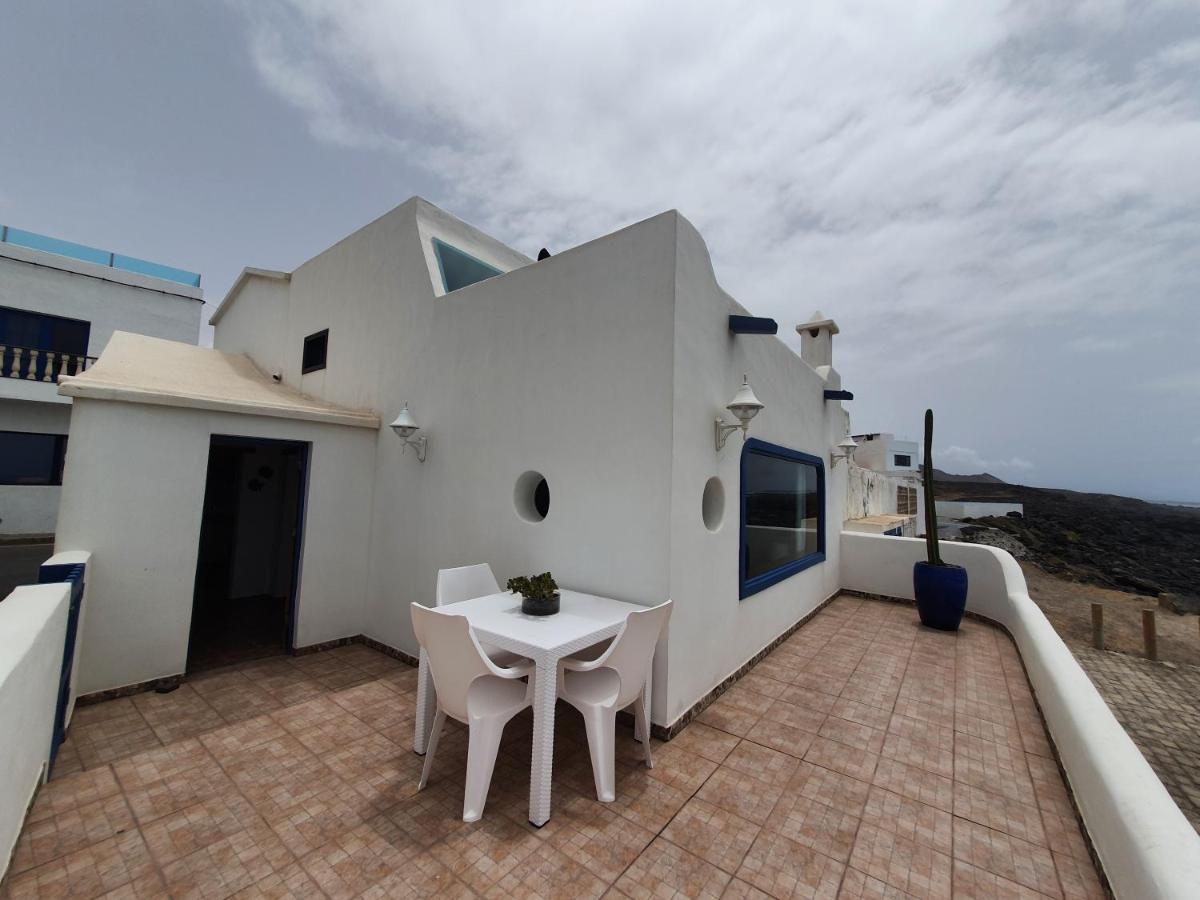 Casa azul La Santa Exterior foto
